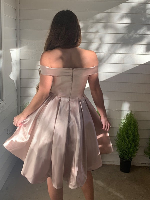 A-Line/Princess Off-the-Shoulder Satin Sleeveless Ruffles Short/Mini Homecoming Dresses by YiHuiw