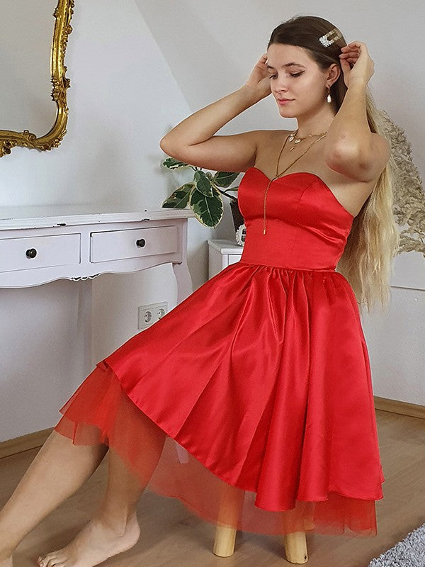 A-Line/Princess Satin Sleeveless Ruffles Sweetheart Short/Mini Homecoming Dresses by YiHuiw