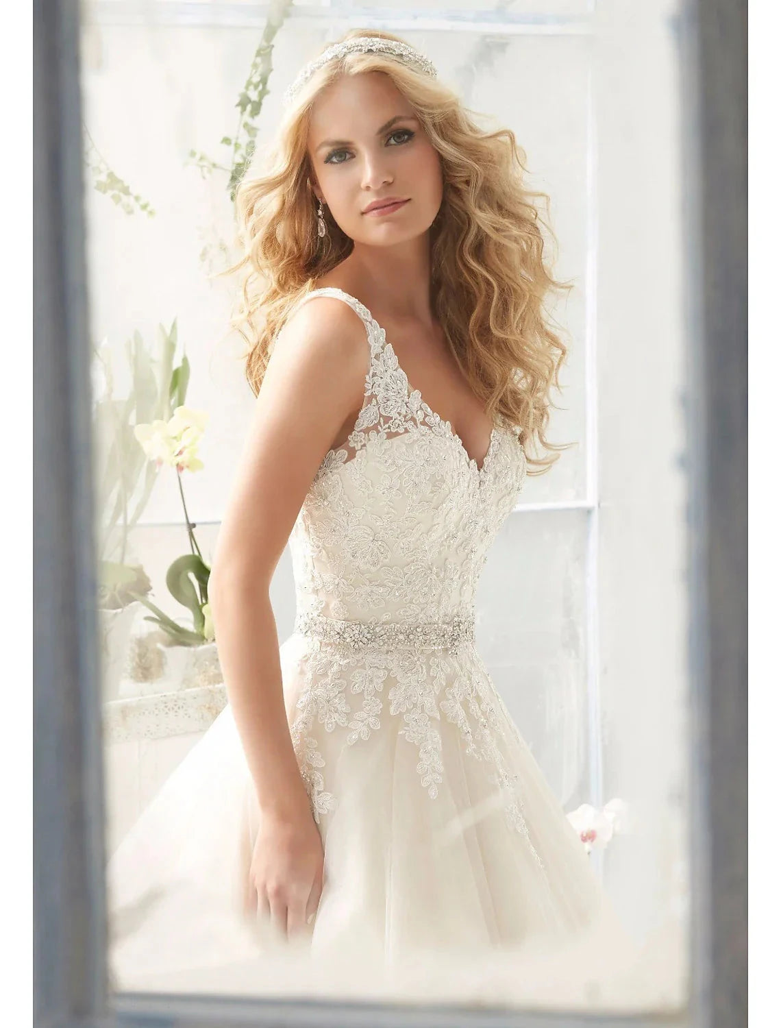 Engagement Open Back Sexy Formal Wedding Dresses A-Line V Neck Sleeveless Court Train Lace Bridal Gowns With Summer Wedding Party, Women's Clothing by YiHuiw