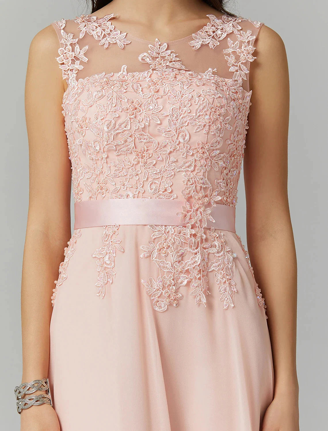 A-Line Bridesmaid Dress Jewel Neck Sleeveless Elegant Floor Length Chiffon / Lace with Appliques by YiHuiw