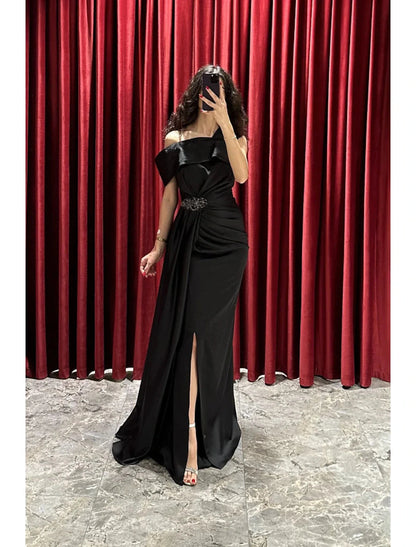 A-Line Evening Gown Elegant Dress Formal Fall Sweep / Brush Train Short Sleeve One Shoulder Satin with Ruched Slit by YiHuiw