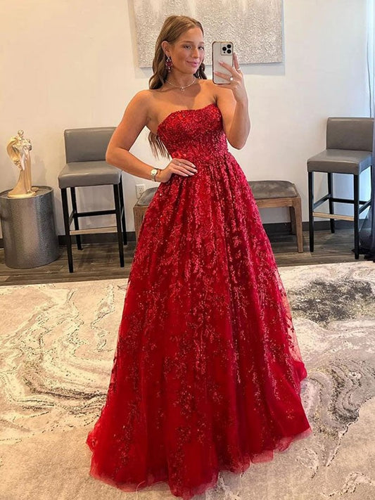 A-Line/Princess Tulle Applique Strapless Sleeveless Sweep/Brush Train Dresses by YiHuiw