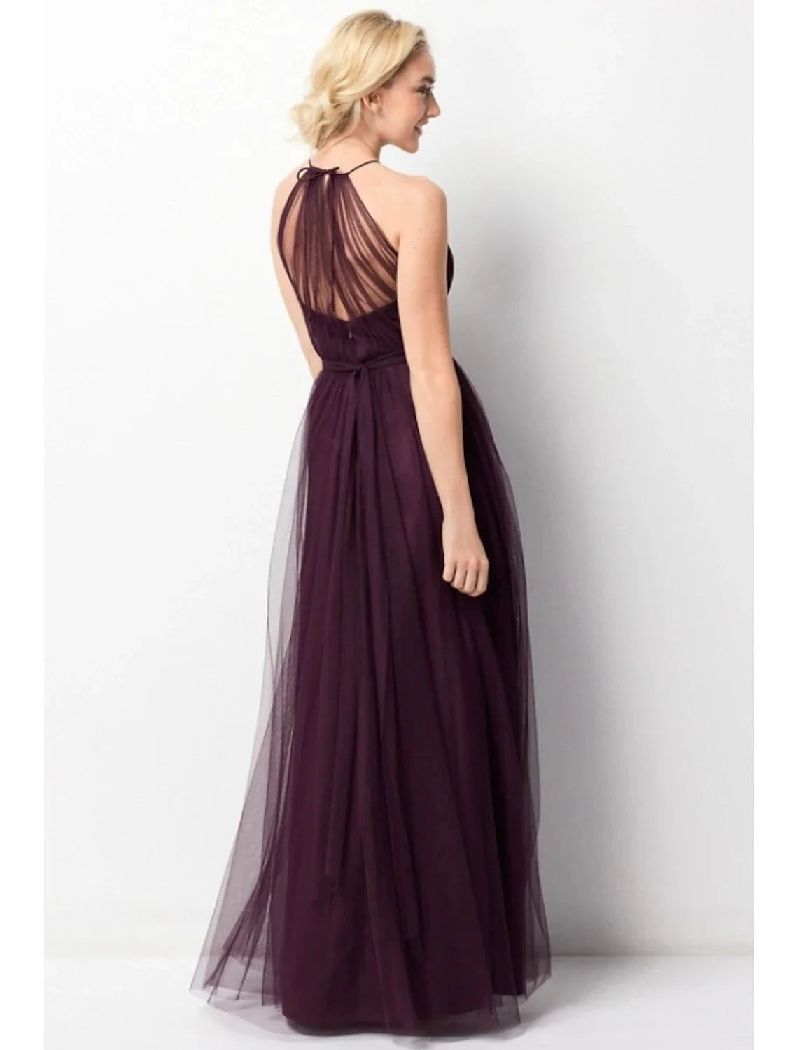 A-Line Bridesmaid Dress Halter Neck Sleeveless Elegant Floor Length Chiffon / Tulle with by YiHuiw