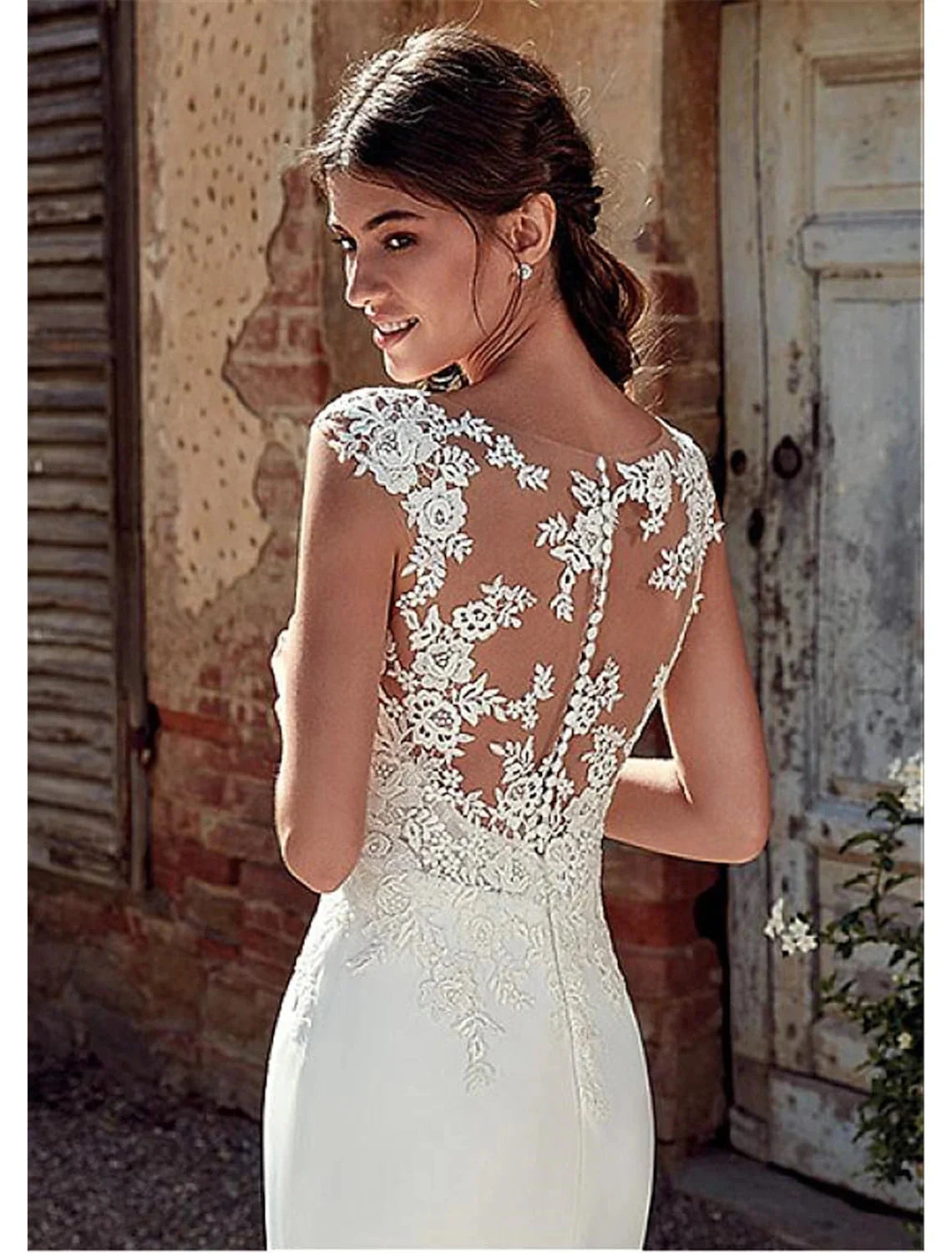 Beach Open Back Wedding Dresses Mermaid / Trumpet Illusion Neck Cap Sleeve Court Train Chiffon Outdoor Bridal Gowns With Appliques Summer Fall Wedding Party Women‘s Clothing by YiHuiw