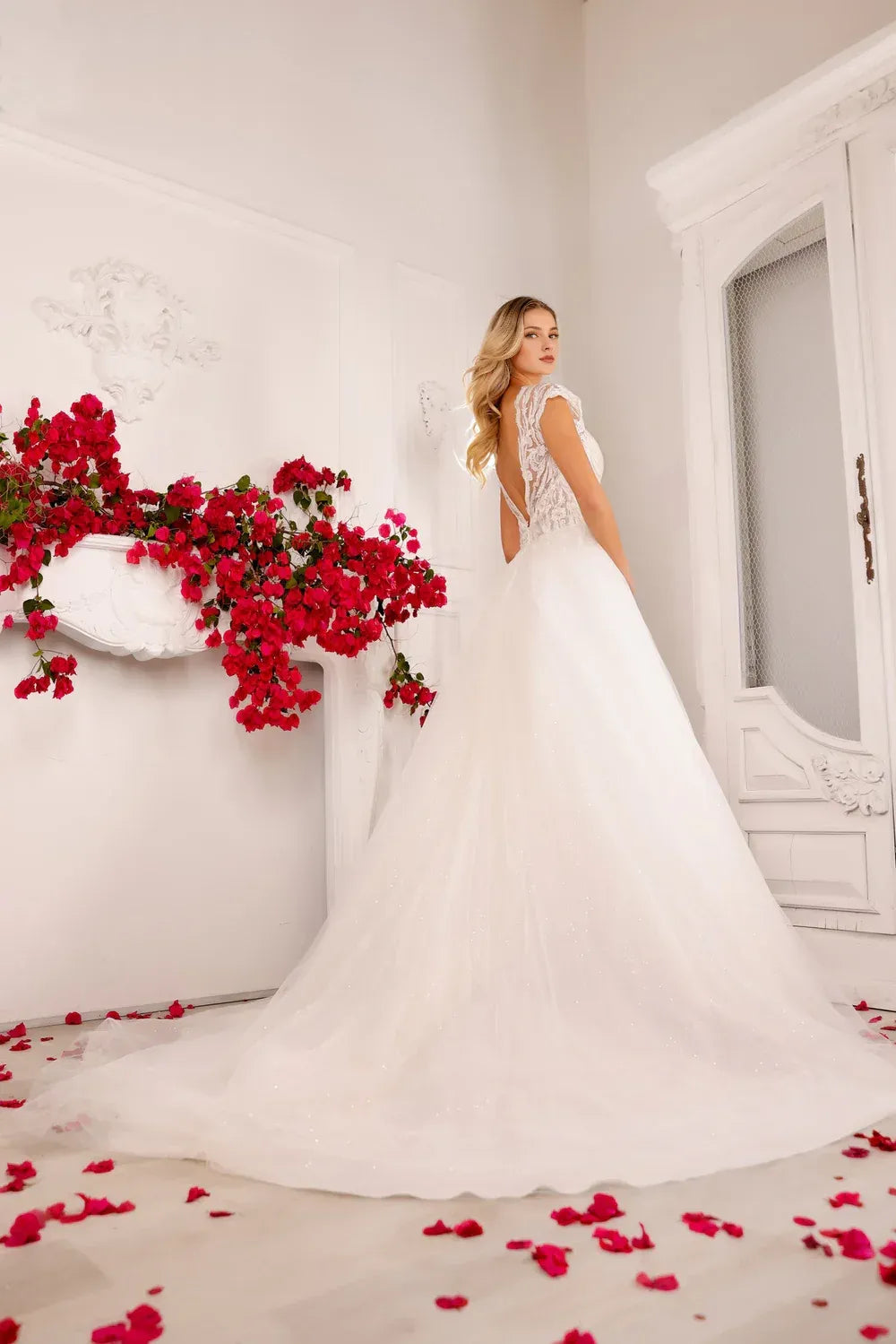 Ball Gown V-Neck Floor-Length Wedding Gown - Yihuiw by Yihuiw