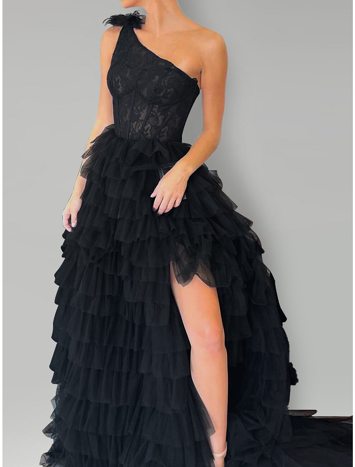 A-Line Evening Gown Floral Dress Wedding Party Sweep / Brush Train Sleeveless One Shoulder Lace with Slit Appliques by YiHuiw