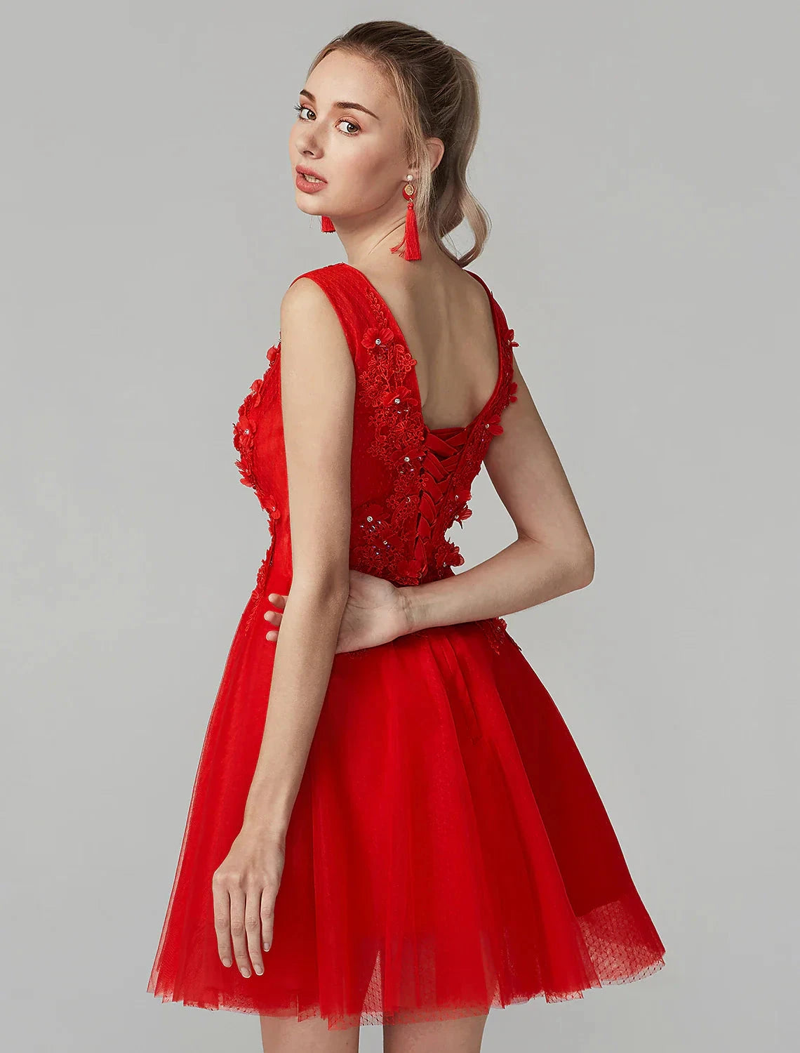 A-Line Party Dress Homecoming Graduation Short / Mini Sleeveless V Neck Lace Over Tulle with Crystals Appliques by YiHuiw