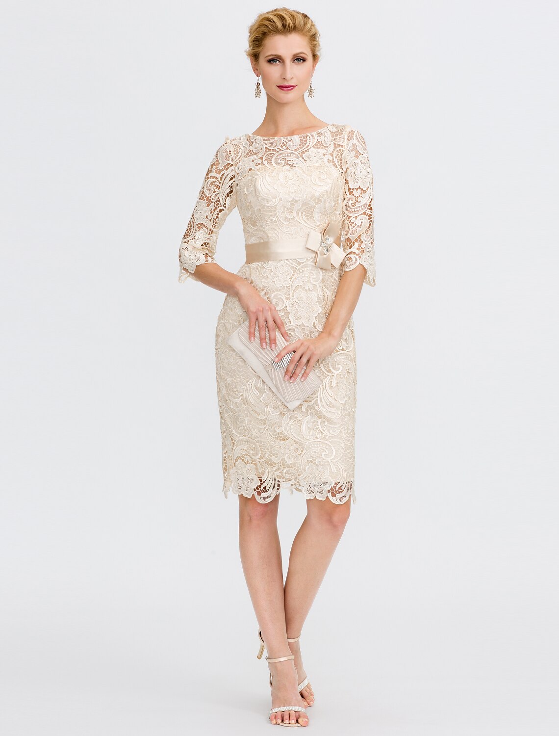 Sheath / Column Mother of the Bride Dress Formal Wedding Guest Plus Size Elegant Illusion Neck Knee Length All Over Lace 3/4 Length Sleeve with Bow(s) by YiHuiw