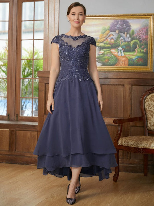 A-Line/Princess Chiffon Applique Scoop Short Sleeves Asymmetrical Mother of the Bride Dresses by YiHuiw