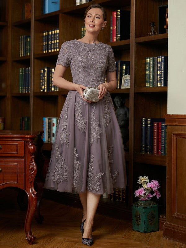 A-Line/Princess Chiffon Lace Scoop Short Sleeves Tea-Length Mother of the Bride Dresses by YiHuiw
