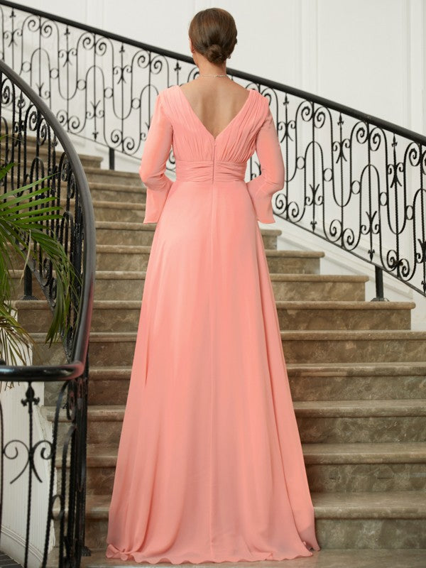 A-Line/Princess Chiffon Ruched V-neck Long Sleeves Sweep/Brush Train Mother of the Bride Dresses by YiHuiw