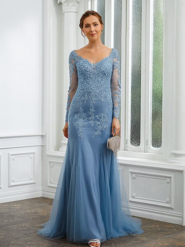 Sheath/Column Tulle Applique V-neck Long Sleeves Sweep/Brush Train Mother of the Bride Dresses by YiHuiw