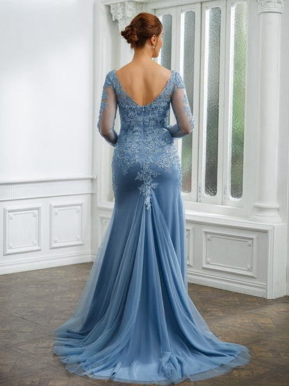 Sheath/Column Tulle Applique V-neck Long Sleeves Sweep/Brush Train Mother of the Bride Dresses by YiHuiw