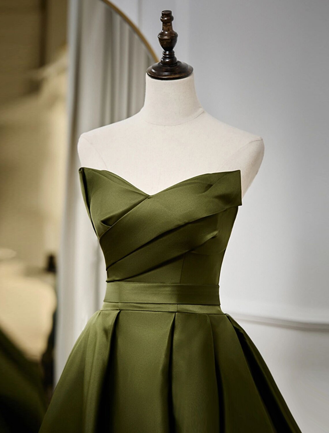 A-Line Evening Gown Sexy Dress Formal Floor Length Sleeveless Strapless Satin with Pleats Strappy by YiHuiw