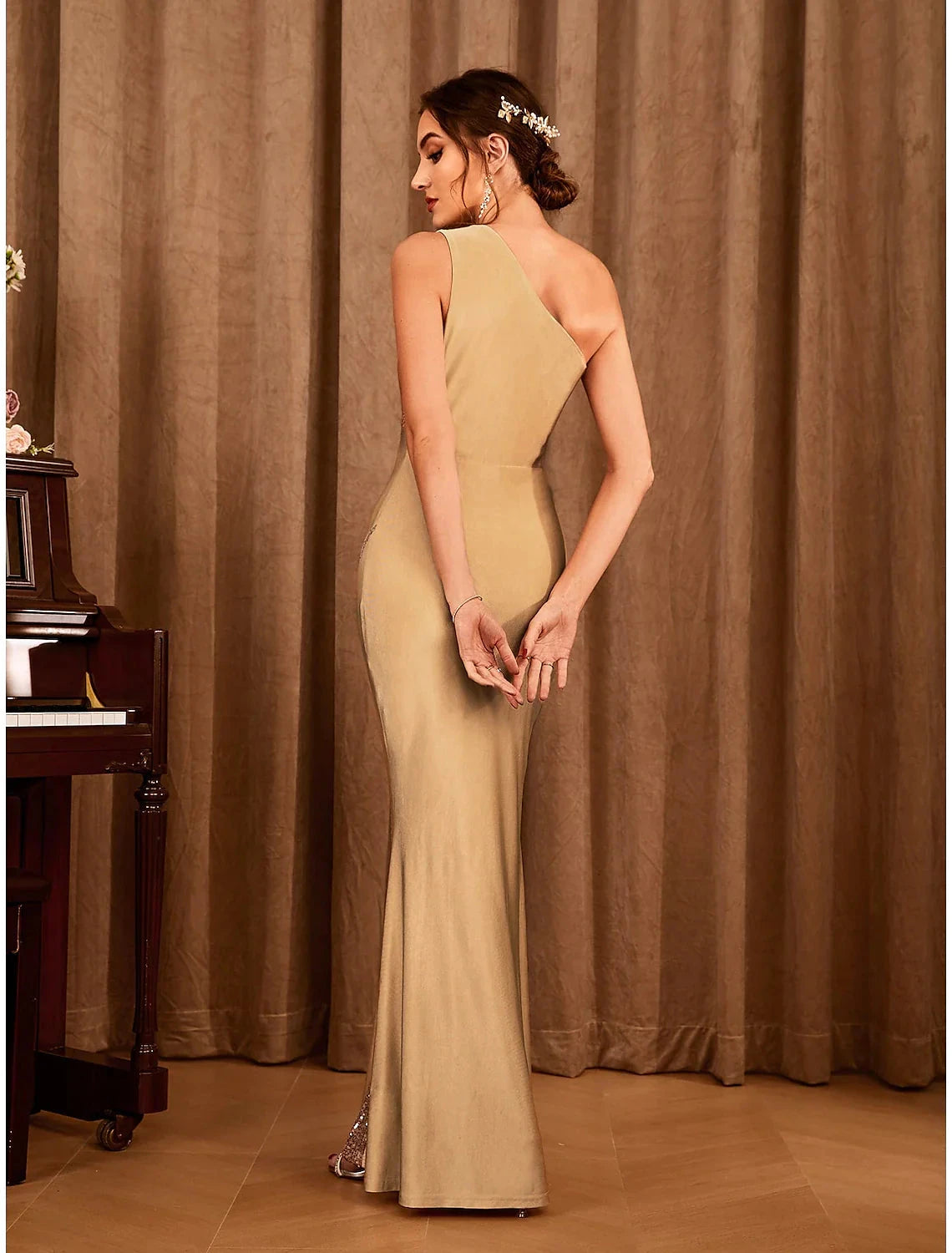 Mermaid / Trumpet Party Dresses Sexy Dress Wedding Party Semi Formal Floor Length Sleeveless One Shoulder Satin with Glitter by YiHuiw