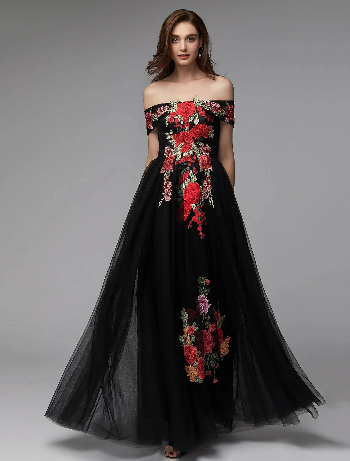 A-Line Prom Dresses Floral Dress Wedding Guest Prom Floor Length Sleeveless Off Shoulder Lace Over Tulle with Embroidery Appliques by YiHuiw