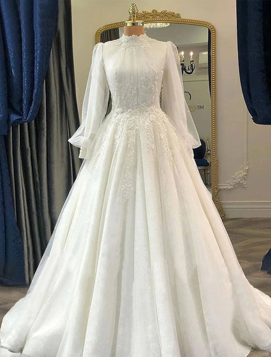 Engagement Vintage 1940s / 1950s Formal Fall Wedding Dresses Ball Gown High Neck Long Sleeve Court Train Lace Bridal Gowns With Pleats Appliques Summer Wedding Party by YiHuiw