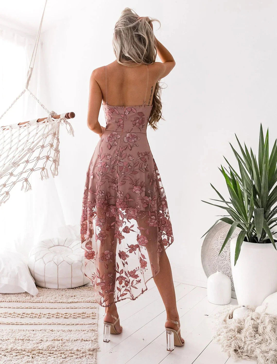A-Line Cocktail Dresses Floral Dress Homecoming Party Wear Asymmetrical Sleeveless Spaghetti Strap Tulle with Appliques by YiHuiw