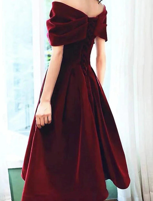 A-Line Cocktail Black Dress 1950s Dress Fall Wedding Guest Dress Knee Length Short Sleeve Off Shoulder Velvet with Pleats Pure Color by YiHuiw