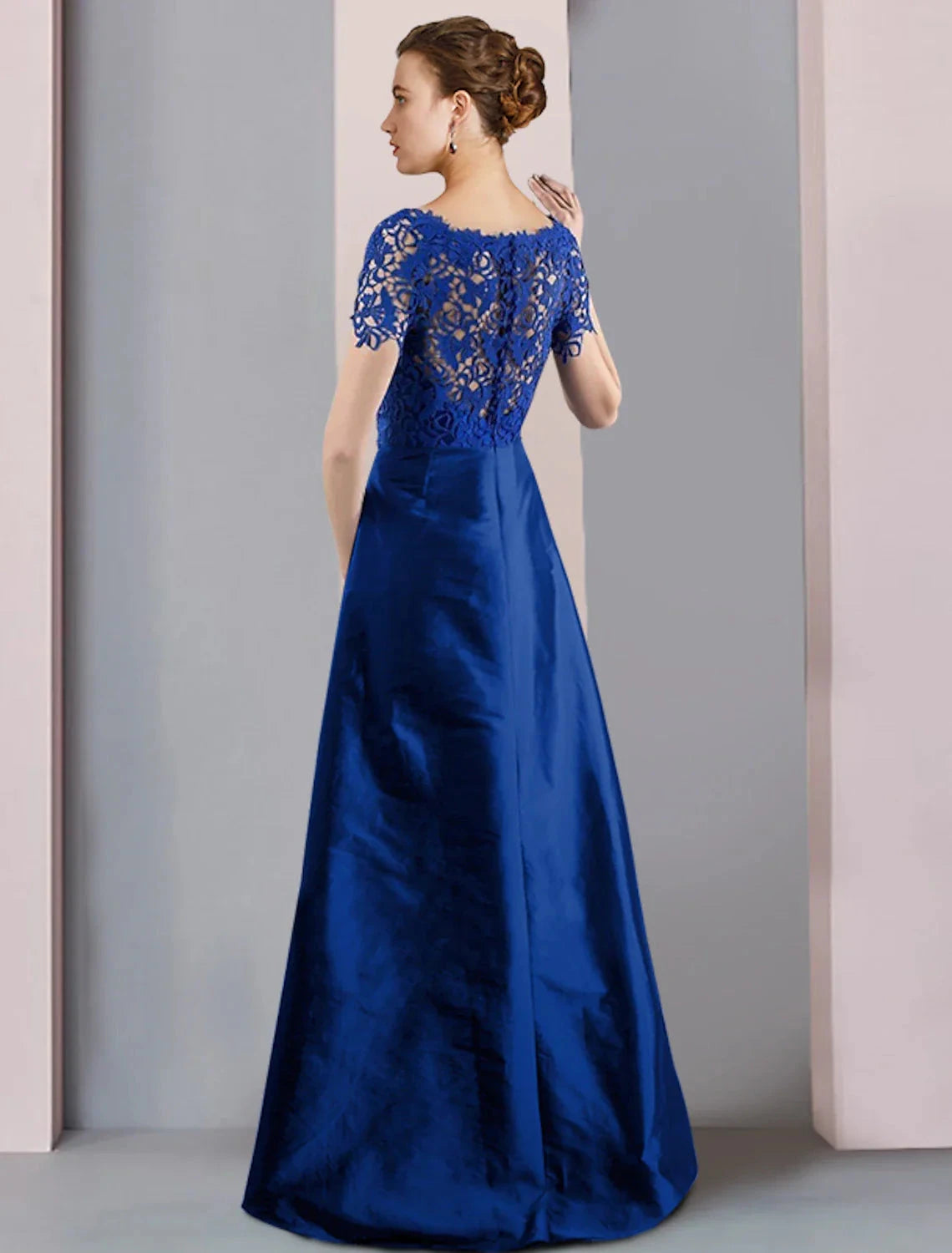Two Piece Sheath / Column Mother of the Bride Dress Formal Church Elegant detachable Scoop Neck Knee Length Lace Taffeta Short Sleeve with Bow(s) Crystal Brooch by YiHuiw